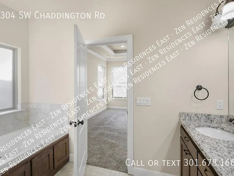2304 Chaddington Rd — Photo 20