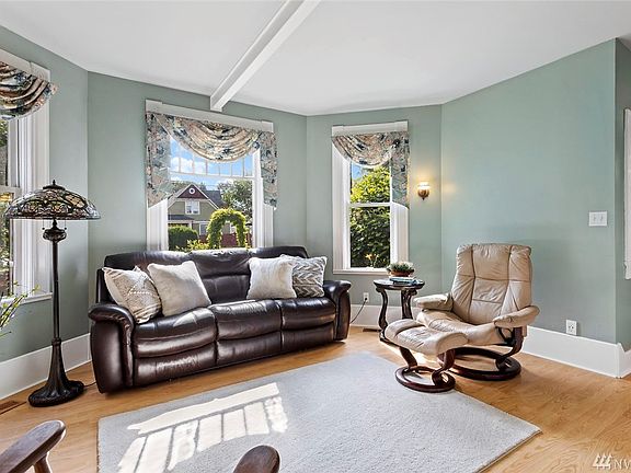 3rd image of 420 Avenue D
