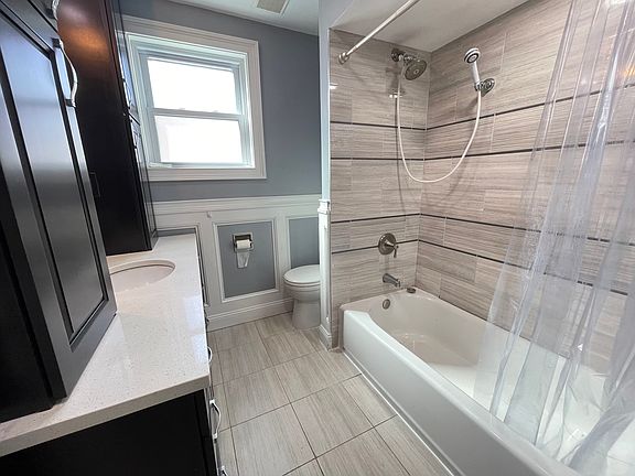 3rd image of 27 9th St Floor 2