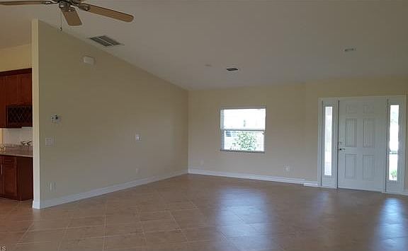 4th image of 4129 SW 10th Ave