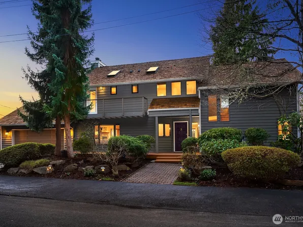 8305 44th Avenue SW, Seattle, WA 98136