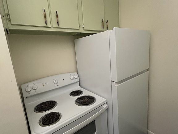 4th image of 4805 Glenway Ave APT 35