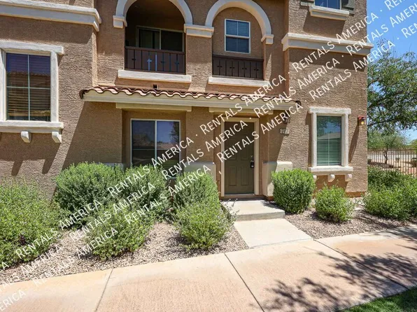 747 N Port Dr, Gilbert, AZ 85233