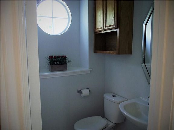 5th image of 2633 Zoeller Dr
