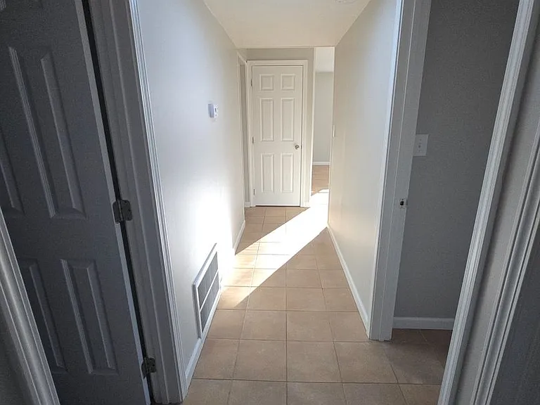 104 Skyline Dr — Photo 18