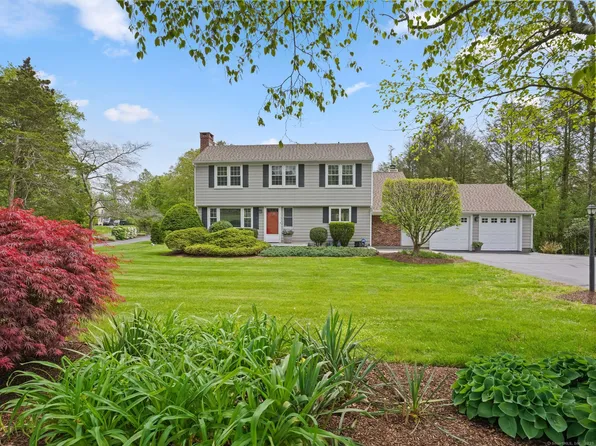 94 Porters Hill Road, Trumbull, CT 06611