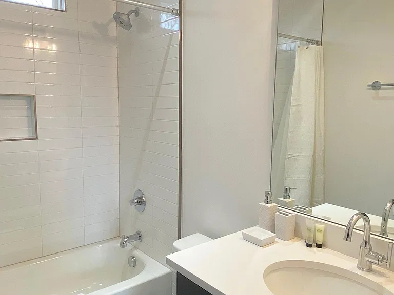 103 Lewis St — Photo 11