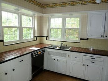 2nd image of 3022 Queen City Ave