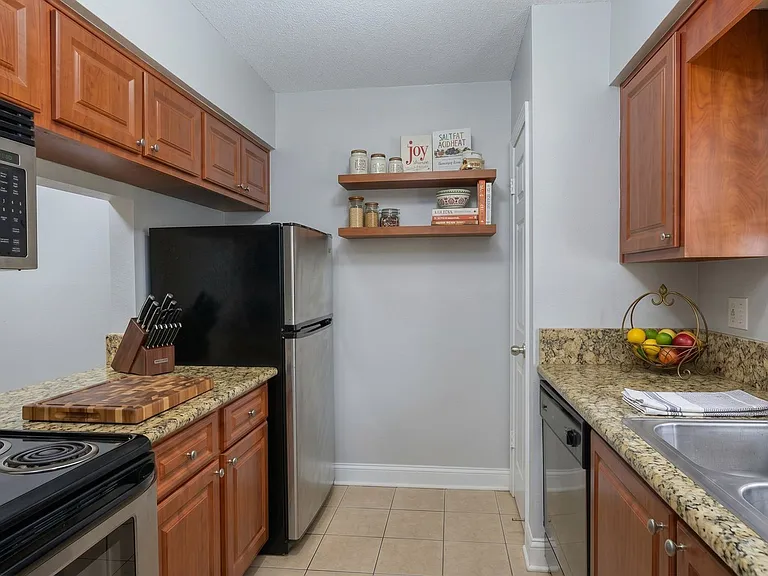 120 S Church Ave #201 — Photo 11