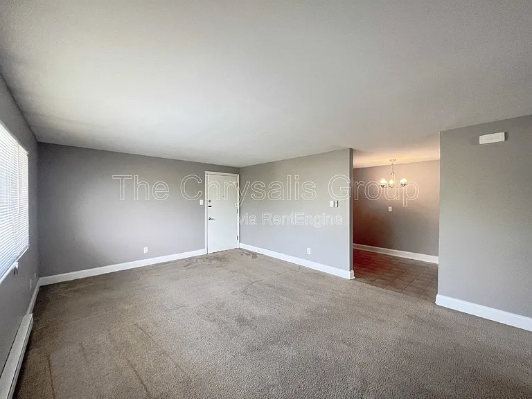 1444 State St #5 — Photo 8