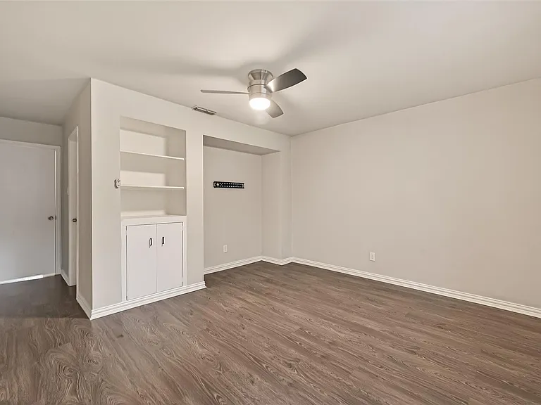 6631 Wanda Ln — Photo 22