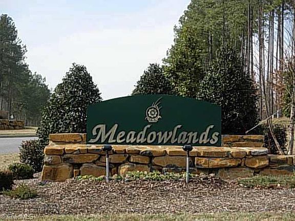 3rd image of 124 Medinah Dr
