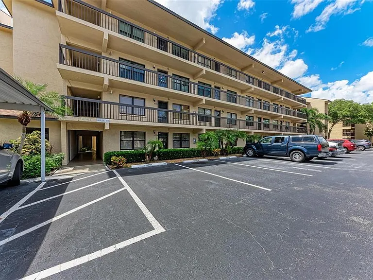 515 30th Ave W #H201 — Photo 33