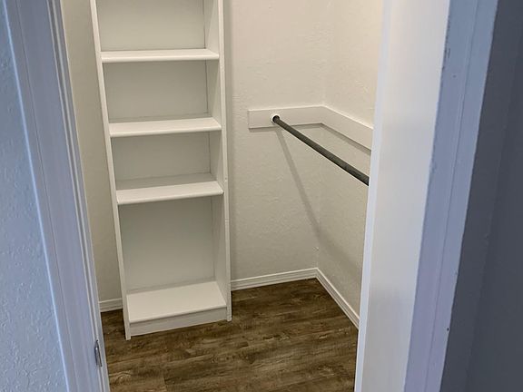 Master a Walk-In Closet
