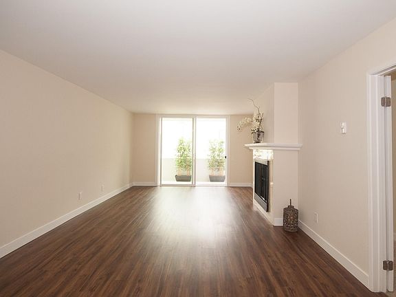 2nd image of 307 Montana Ave