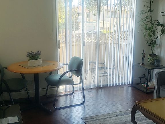 3rd image of 7411 Rainbow Dr APT 17