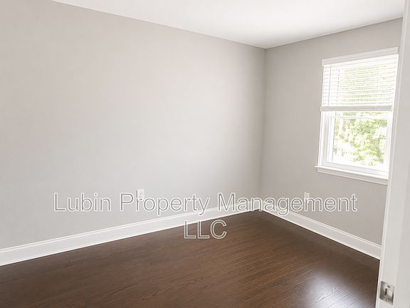 2nd image of 1043 College St APT 19