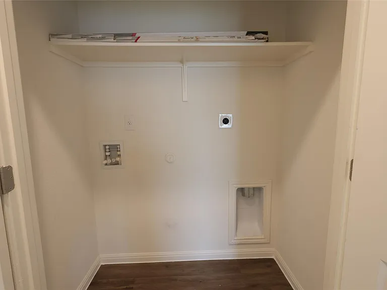 250 Seneca Loop — Photo 10