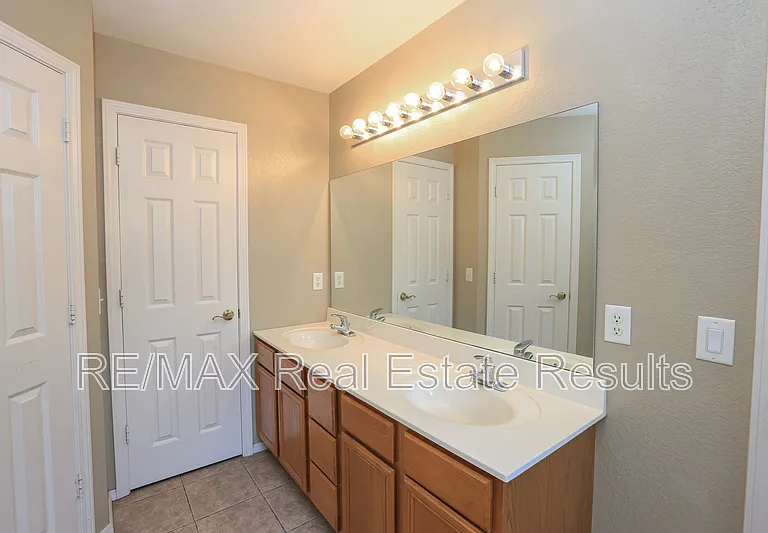621 Bliss Cir — Photo 21