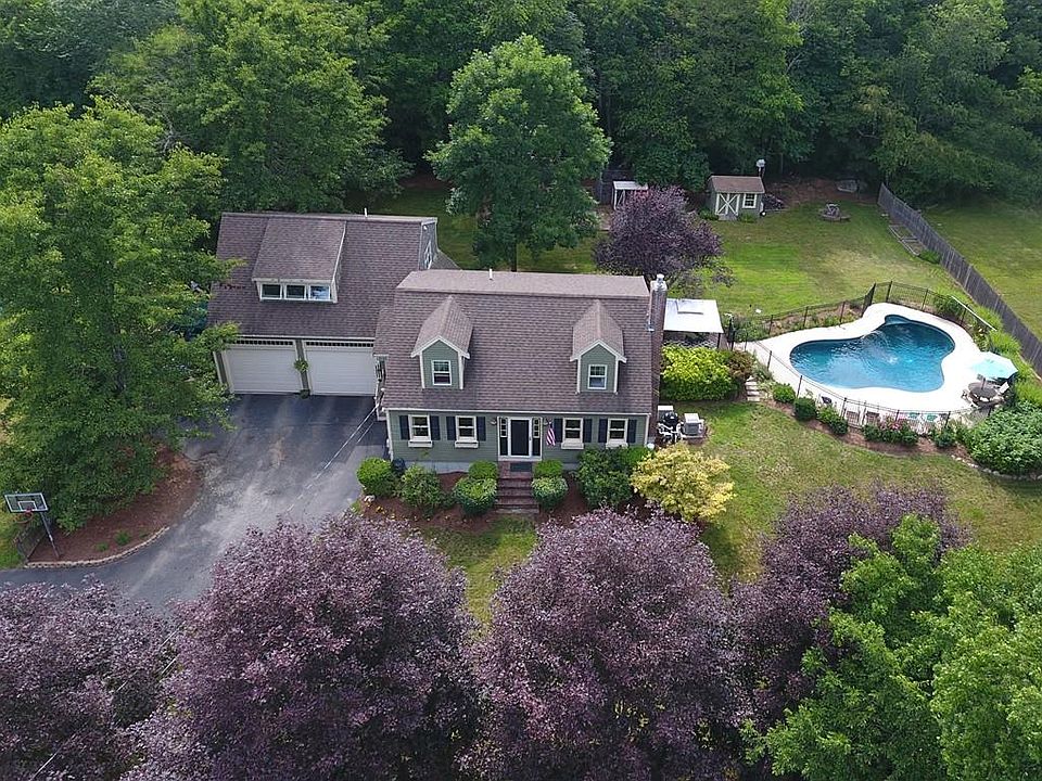 1st image of 798 Winter St