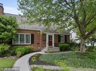 10200 Cherry Tree Ln, Silver Spring, MD 20901