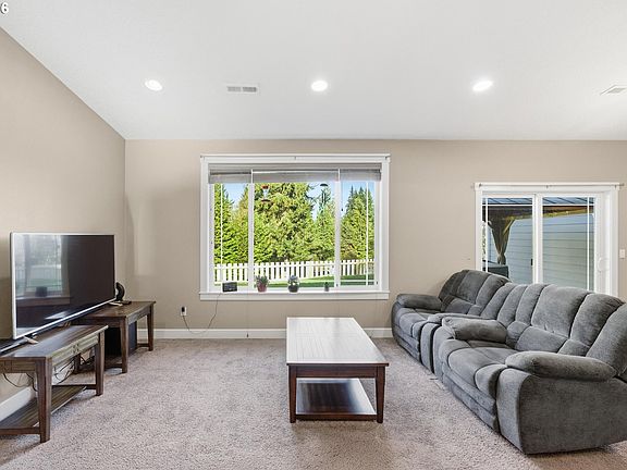 5th image of 29506 Old Rainier Rd