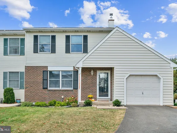 116 Damson Ln, North Wales, PA 19454