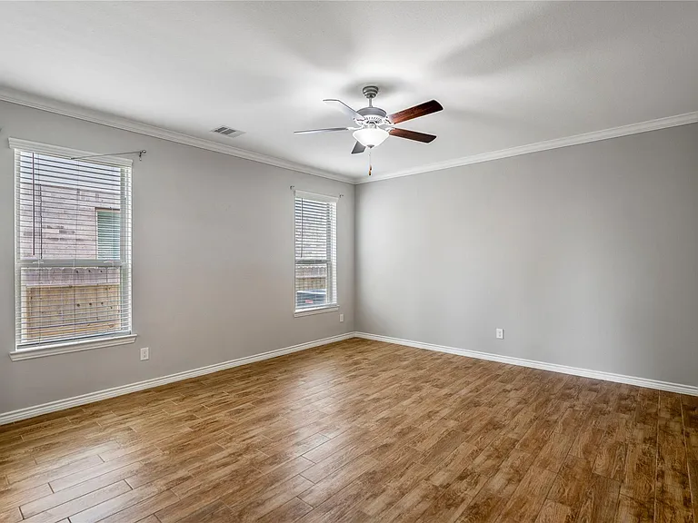 4411 Mimic Dr — Photo 22