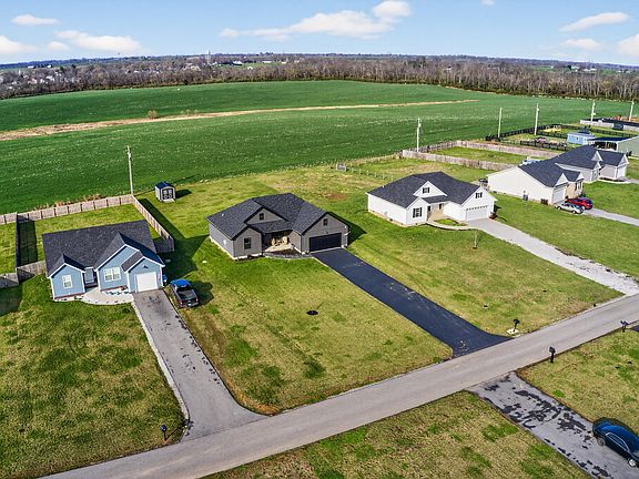 2nd image of 207 Dean Dr