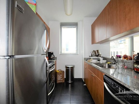 2nd image of 224 E 95th St APT 3B