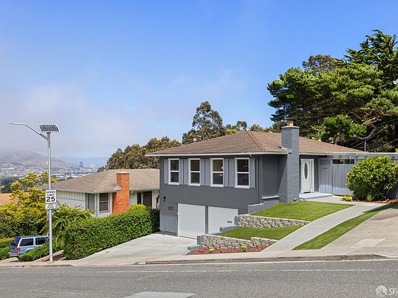 3rd image of 2271 Fleetwood Dr