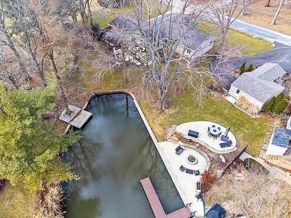 2nd image of 1515 W North Shore Dr