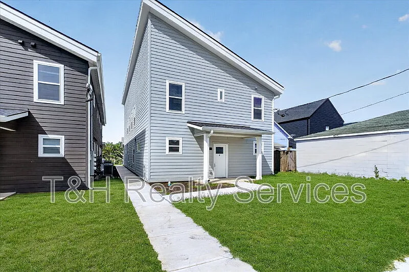 415 N Walcott St #C