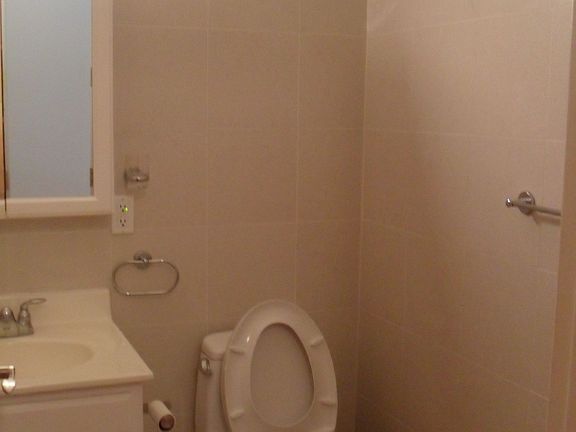 4th image of 150 W 111th St APT 2B