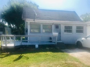 18 Hall St, Chesterfield, IN 46017