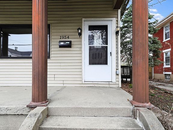 4th image of 1954 Maple Ave