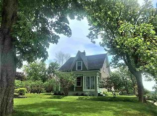 46 Alma St, Yarmouth, NS B5A3G8