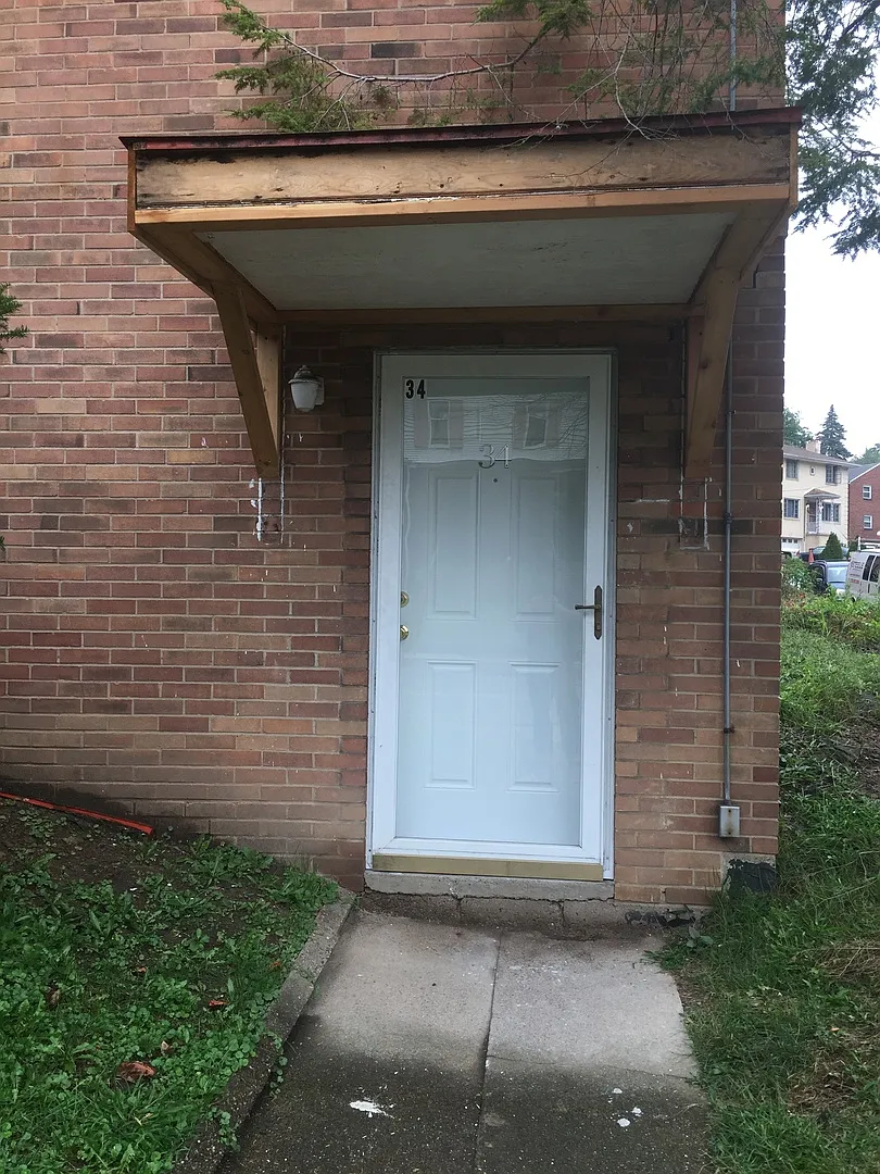 624 West — Photo 3