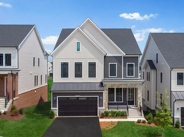 41883 Night Nurse Cir, Ashburn, VA 20148