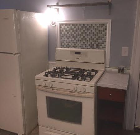 4th image of 498 W Ferry St #1