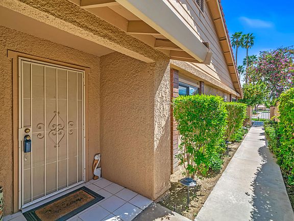 4th image of 39 Maximo Way