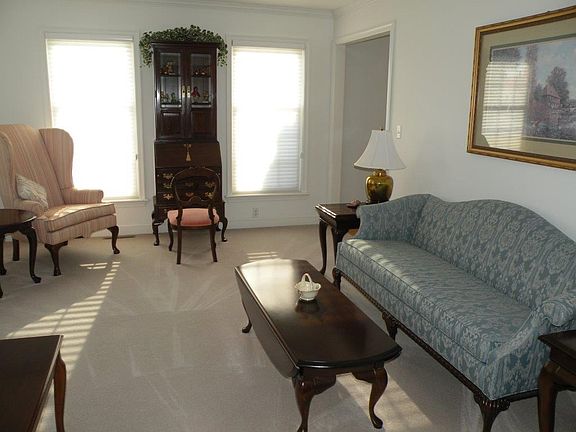 5th image of 2343 Sleepy Hollow Dr