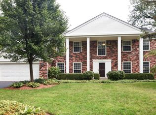 833 S Willow Walk Dr, Palatine, IL