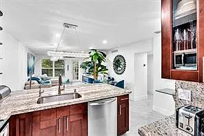 4025 N Federal Hwy #312A — Photo 20
