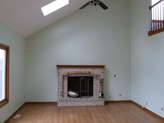 3rd image of 1441 Mesa Dr