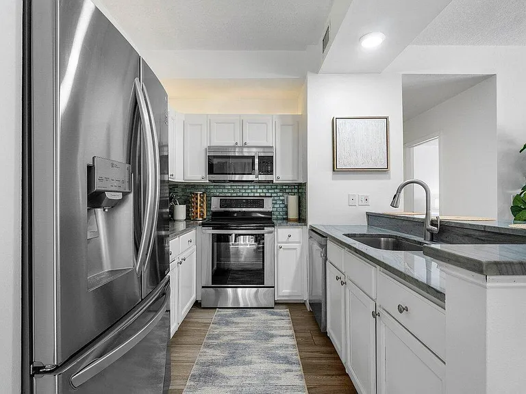 820 Bella Vista Ct S #20 — Photo 10