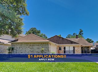 921 N Rivershire Dr, Conroe, TX 77304