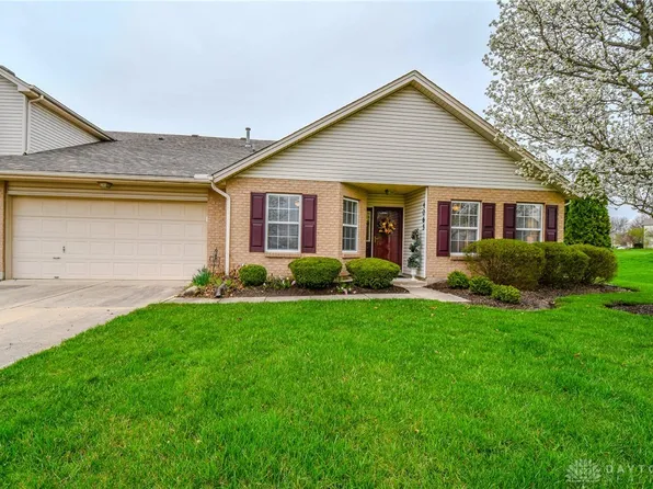 4065 Twin Lakes Cir, Clayton, OH 45315