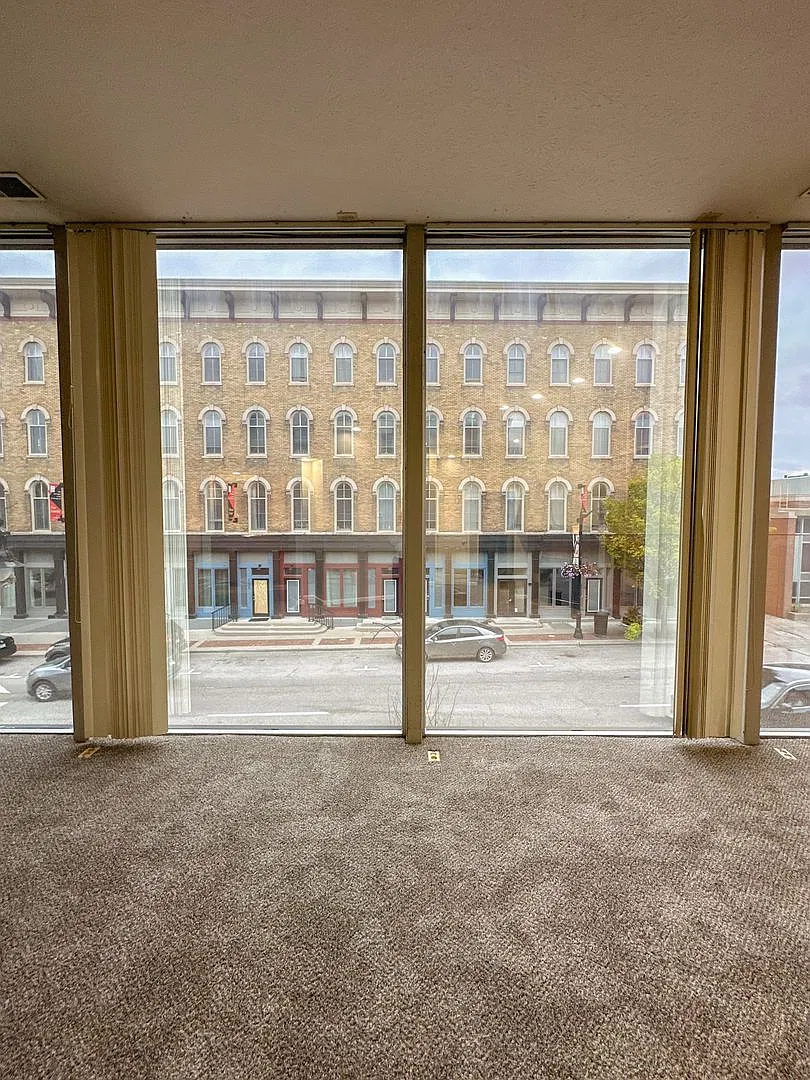 2 bedroom 1 Bath Condo Downtown! — Photo 1