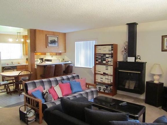 4th image of 1200 Wildwood Ave #34